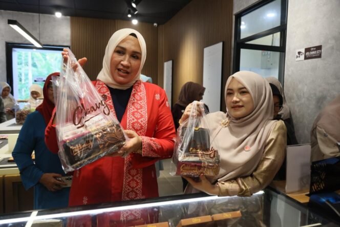 
					Kak Na: Cokbang Contoh Nyata Aceh Mampu Produksi Hulu-Hilir secara Mandiri