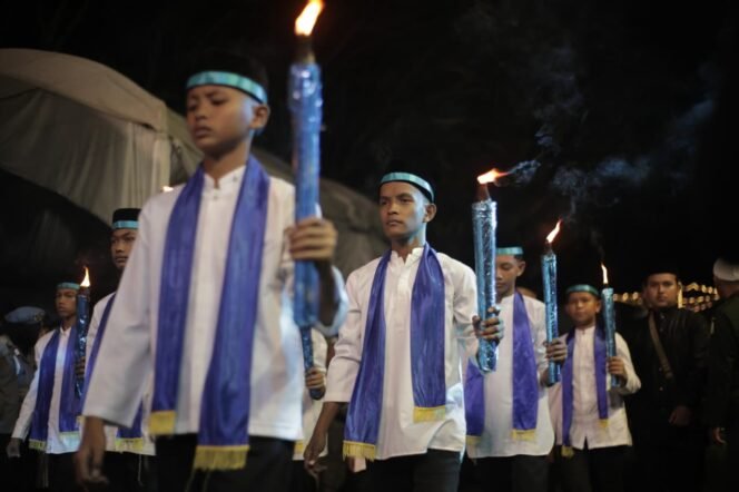
					Pawai Takbir Keliling