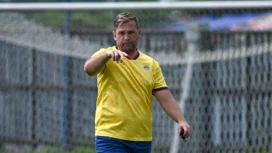 Asisten pelatih Igor Tolic