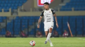 Bek Persija, Shayne Pattynama