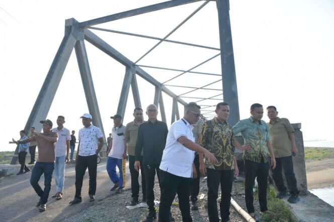 
					Wagub Aceh Tinjau Jalan IJD PUPR di Kembang Tanjong, Dorong Penyempurnaan Infrastruktur