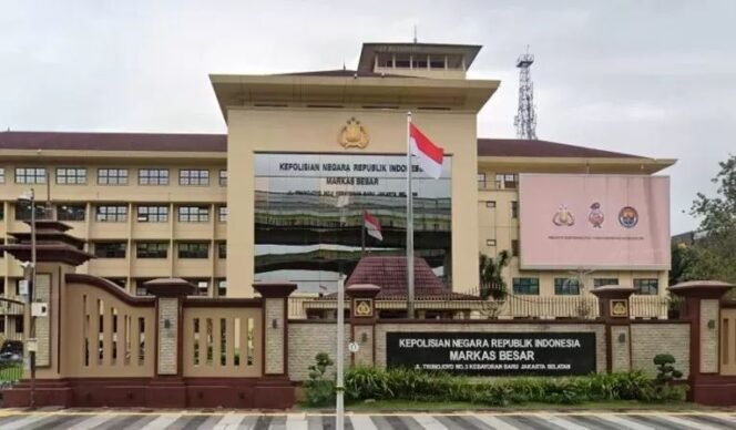 
					Polri Mutasi 108 Pati dan Pamen, Sejumlah Kapolda dan PJU Mabes Berganti