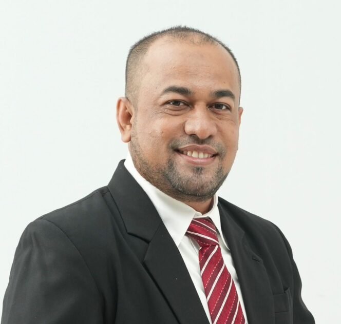 
					Direktur Utama Bank Aceh, Fadhil Ilyas