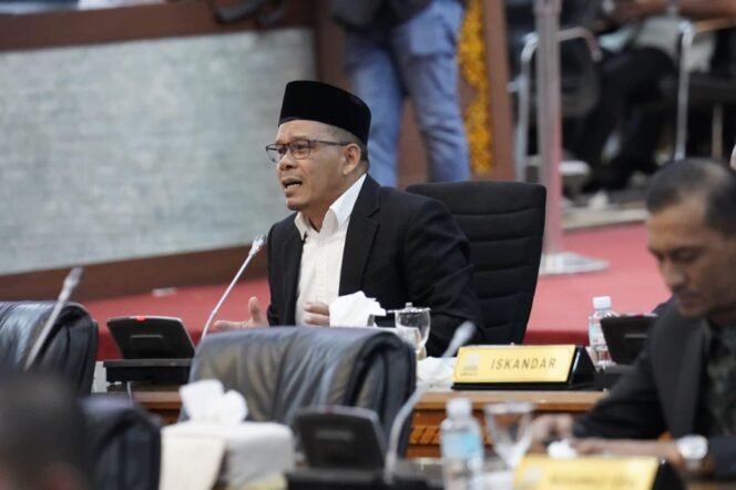 
					Anggota Dewan Perwakilan Rakyat Aceh (DPRA) dari Fraksi Partai Demokrat, H. Tantawi, S.IP., M.AP.