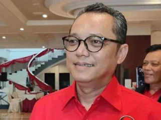 Ketua DPP PDIP, Deddy Yevri Sitorus