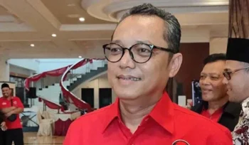 Ketua DPP PDIP, Deddy Yevri Sitorus