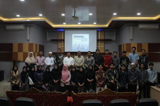 
					SEMA FAH UIN Ar-Raniry Gelar Upgrading dan Raker