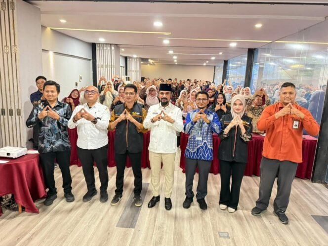 
					Bupati Al-Farlaky Buka Pelatihan Petugas Sensus Ekonomi 2026 Aceh Timur