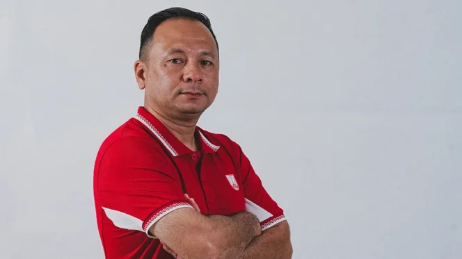 
					Persis Tunjuk Ricky Nelson Jadi Pelatih Kepala