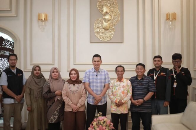 
					Sekda Aceh Terima Tim Pendataan Sensus Ekonomi 2026 di Kediaman Resmi