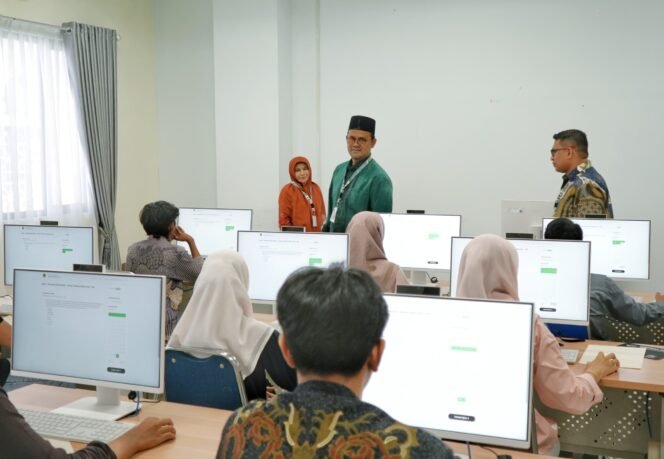 
					Prodi Teknologi Informasi Paling Diminati pada PMB Reguler SSE UIN Ar-Raniry 2026
