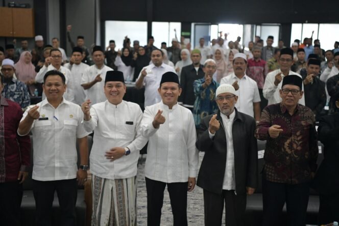 
					Wagub Aceh Minta Baitul Mal Kelola Zakat dan Sedekah Secara Transparan agar Dipercaya Masyarakat