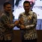 Sekda Aceh M Nasir, S.IP, MPA mewakili Pemerintah Aceh menerima tiga penghargaan Forum Pemred Multimedia Award 2026 di Hotel Alana, Yogyakarta, Sabtu (18/7/2026).