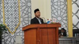 M. Zidan Al Hafidh, S.Ked., M.M., anggota Banggar dari Fraksi PAN saat membacakan pandangan dalam dalam rapat paripurna DPRK Banda Aceh dengan agenda penyampaian pendapat, usul, dan saran Banggar terhadap Rancangan Qanun (Raqan) tentang Laporan Keterangan Pertanggungjawaban (LKPJ) Wali Kota Banda Aceh, di Gedung DPRK Banda Aceh, Kamis (23/7/2026).