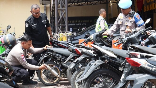 
					Satlantas Polresta Banda Aceh Sita 80 Sepeda Motor Berknalpot Brong