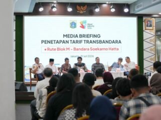 Kepala Dinas Perhubungan DKI Jakarta, Budi Awaluddin, di Jakarta, Jumat (31/7/2026) saat temu media penetapan tarif Transbandara. (Pemprov DKI Jakarta)