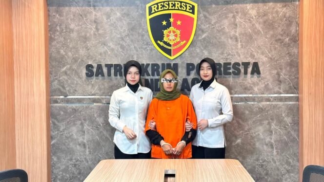 
					Terus Dibayangi Pengejaran Polisi, Wanita Terduga Pelaku Pencurian Emas Serahkan Diri ke Polresta Banda Aceh