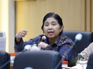Anggota Komisi IX DPR RI Irma Suryani berbicara saat Rapat Kerja dengan Menteri Kesehatan di Gedung Nusantara I, Kompleks Parlemen, Senayan, Jakarta, Kamis (27/8/2026). Foto:Arifman/jk
