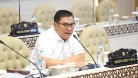 Anggota Komisi V DPR RI Danang Wicaksana, dalam Rapat Dengar Pendapat (RDP) Komisi V DPR RI bersama Ketua KNKT di Gedung Nusantara, DPR RI, Jakarta, Rabu (26/8/2026). Foto: Arief/Karisma