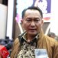Ketua Komisi XII DPR RI Bambang Patijaya saat diwawancarai usai rapat pleno pengambilan keputusan terkait RUU Migas di Baleg DPR RI, Senayan, Jakarta, Sabtu (15/8/2026). Foto: Tari/Mahendra