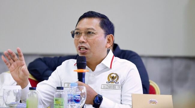 Anggota Komisi IX DPR RI, Zainul Munasichin, saat mengikuti kunjungan kerja spesifik Komisi IX DPR RI ke Pontianak, Kalimantan Barat, Jumat (25/9/2026). Foto: Karisma