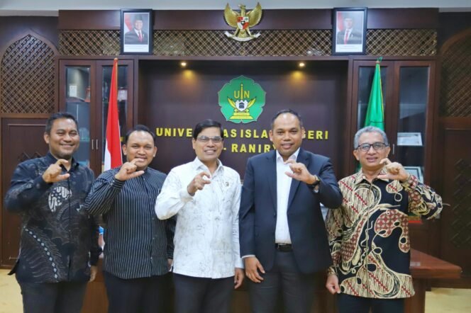 
					Perkuat PPID UIN Ar-Raniry, Komisioner KIP Berikan Bimtek Pengelolaan Informasi Publik