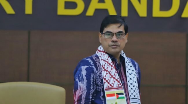 Rektor Universitas Islam Negeri (UIN) Ar-Raniry Banda Aceh Prof Dr Mujiburrahman MAg