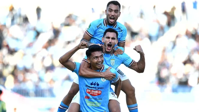 
					Persela Hancurkan PSBS Biak 6-0, Lini Depan Masih Jadi Sorotan