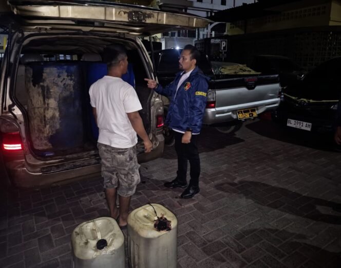 
					Polisi Amankan Mobil Angkut 600 Liter Bio Solar Subsidi di Banda Aceh