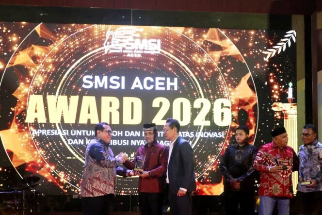 
					Tgk Muharuddin Raih SMSI Aceh Award 2026, Dinilai Responsif Perjuangkan Kepentingan Aceh