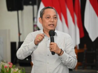 Anggota Komisi II DPR RI Deddy Yevri Hanteru Sitorus saar menghadiri Kunjungan Kerja Komisi II DPR RI ke Manado, Sulawesi Utara, Senin (12/10/2026). Foto: Wilga/jk