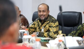 Direktur Utama PT Bank Aceh Syariah, Fadhil Ilyas