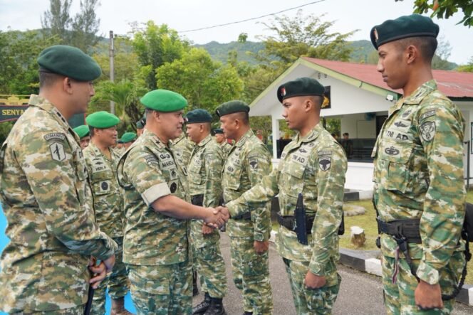 
					Pangdam IM Tekankan Disiplin dan Apresiasi Prajurit Berprestasi di Yonif 112